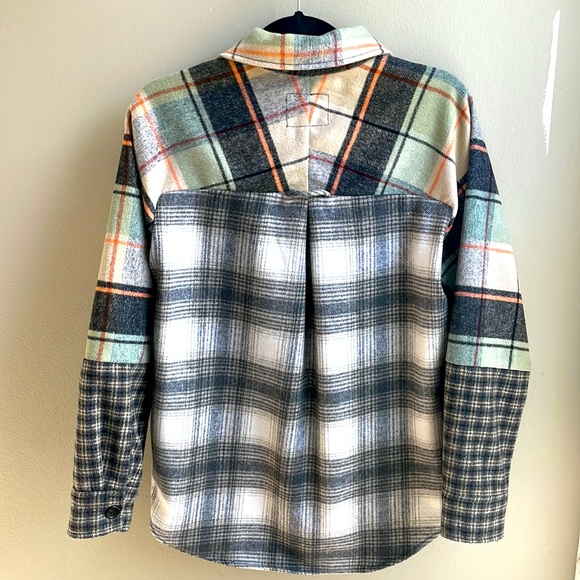 Rails multi-colored plaid shacket- size small - Picture 2 of 3
